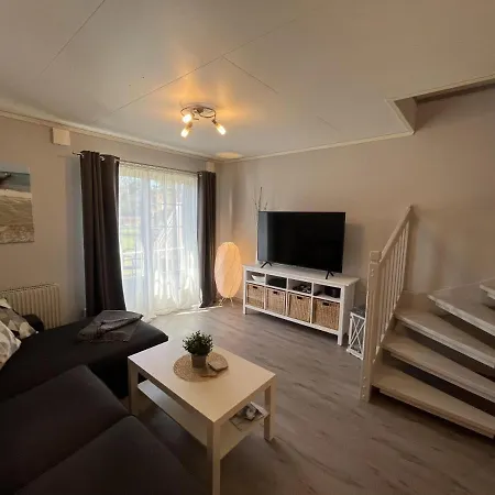 Holiday home Ariosa - 4 Personen, Terrasse, Sauna, Garten