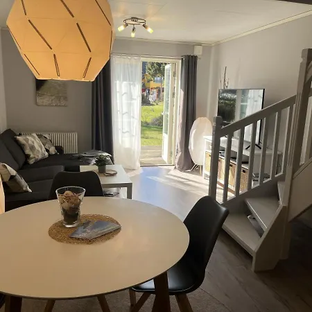 Ariosa - 4 Personen, Terrasse, Sauna, Garten * Born