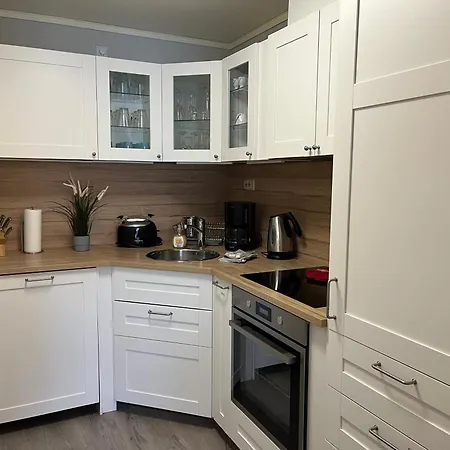 Ariosa - 4 Personen, Terrasse, Sauna, Garten Born