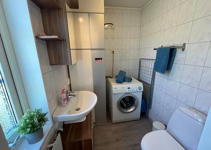 Ariosa - 4 Personen, Terrasse, Sauna, Garten Apartamento Born